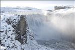 Dettifoss - ganz für uns allein und in Schnee gehüllt